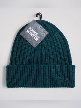 KAWS beanie Uniqlo heattech knit hat unisex green